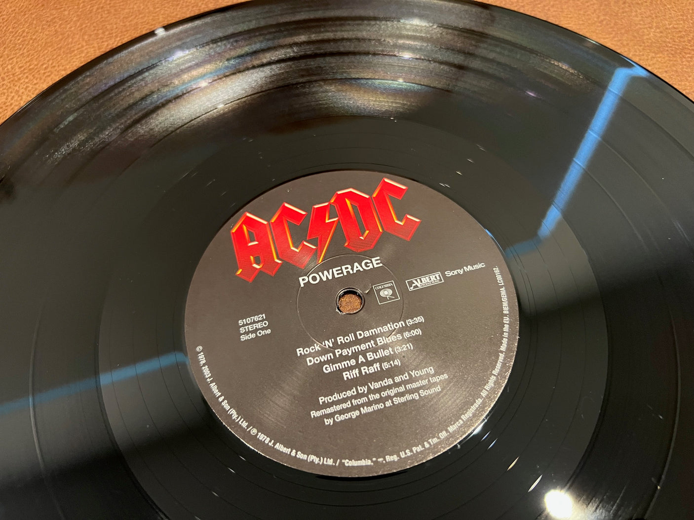 AC/DC - Powerage- USED LP VINYL - 2009 REISSUE - NM/VG+