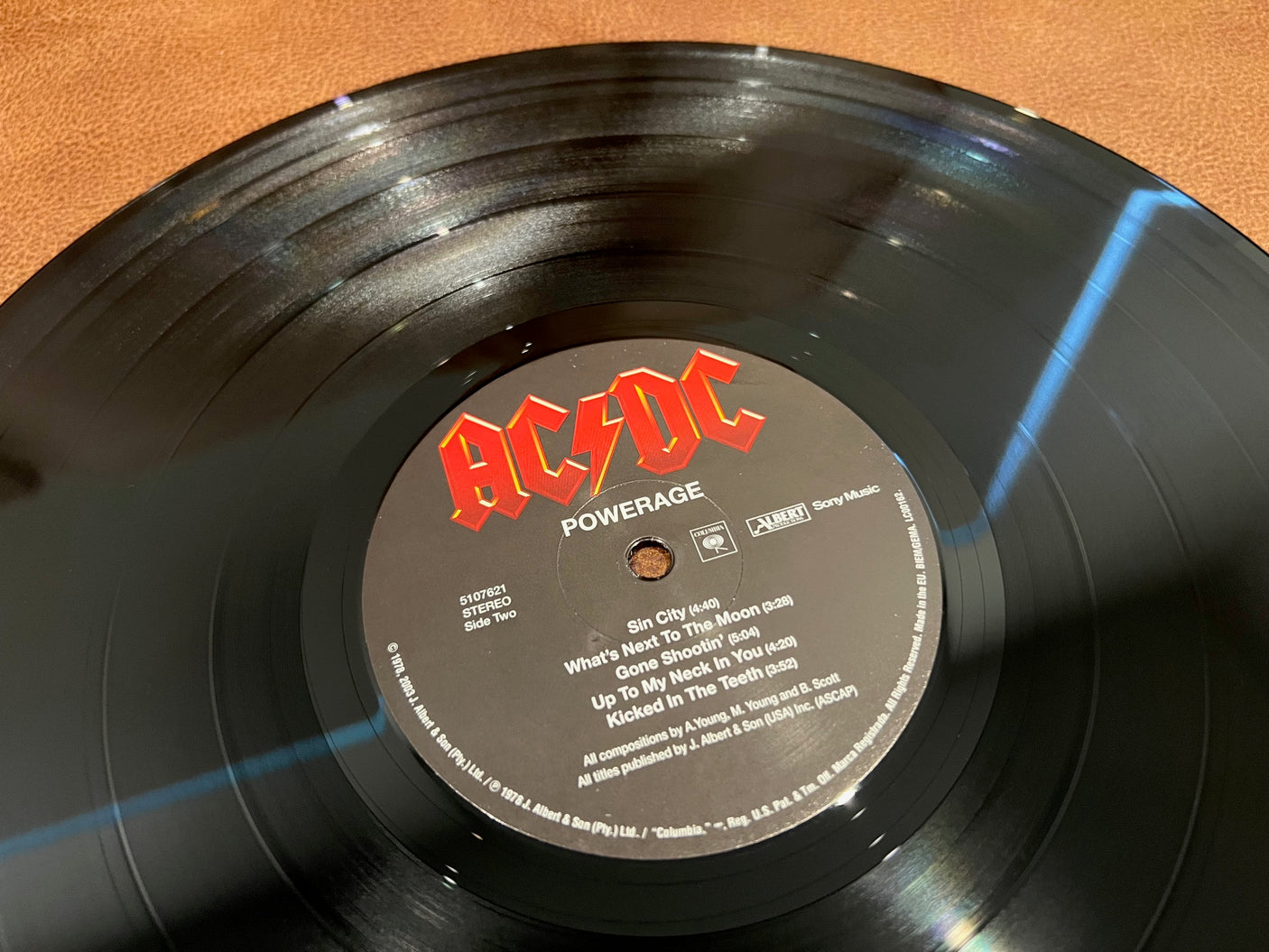 AC/DC - Powerage- USED LP VINYL - 2009 REISSUE - NM/VG+