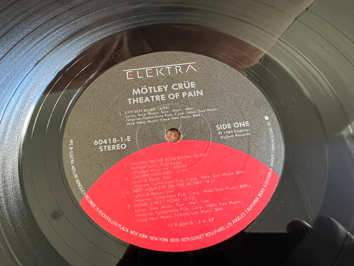 MOTLEY CRUE - Theatre Of Pain - USED LP VINYL - VG+/VG+