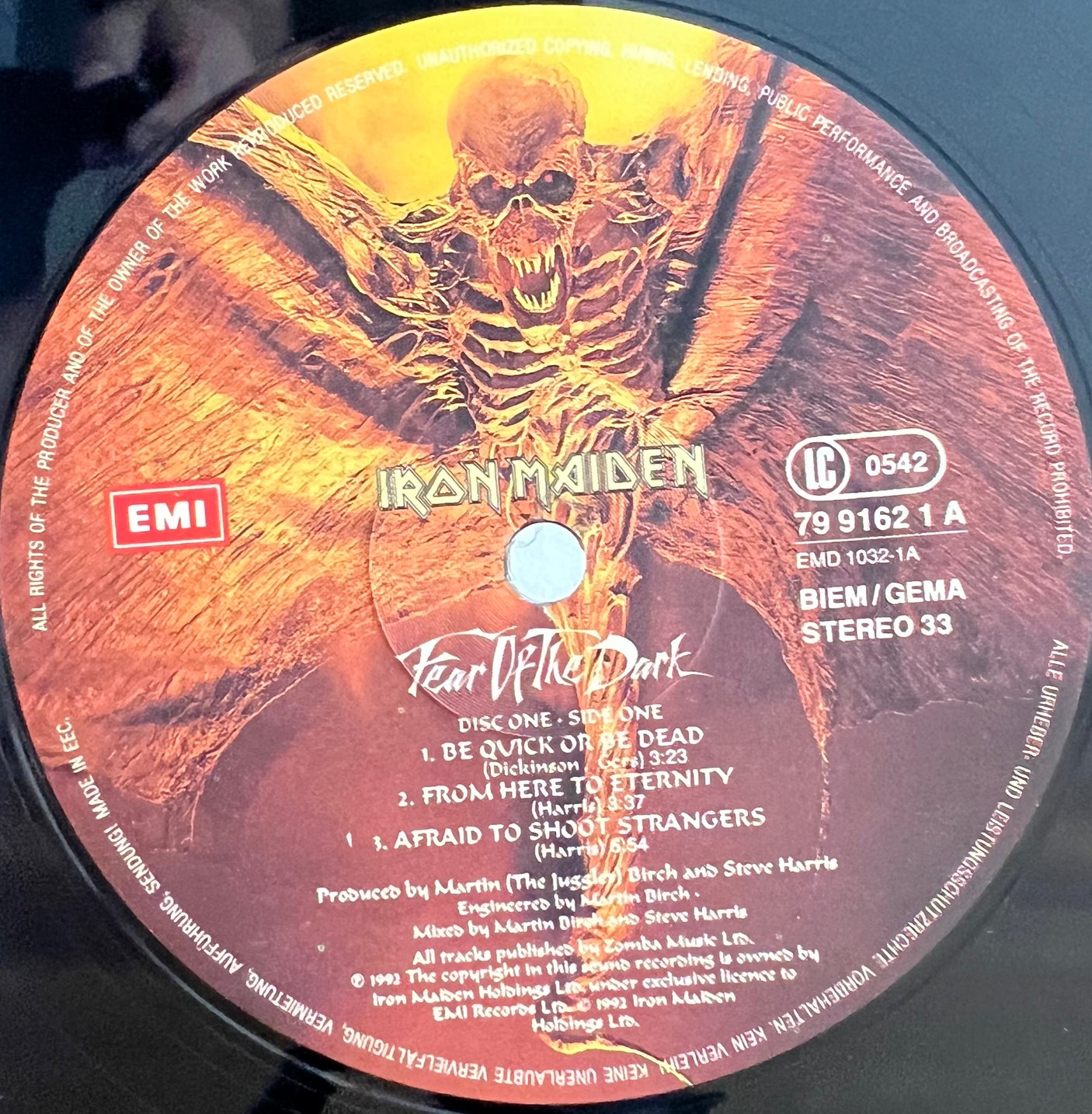 IRON MAIDEN - Fear Of The Dark - USED LP VINYL - VG+/VG+