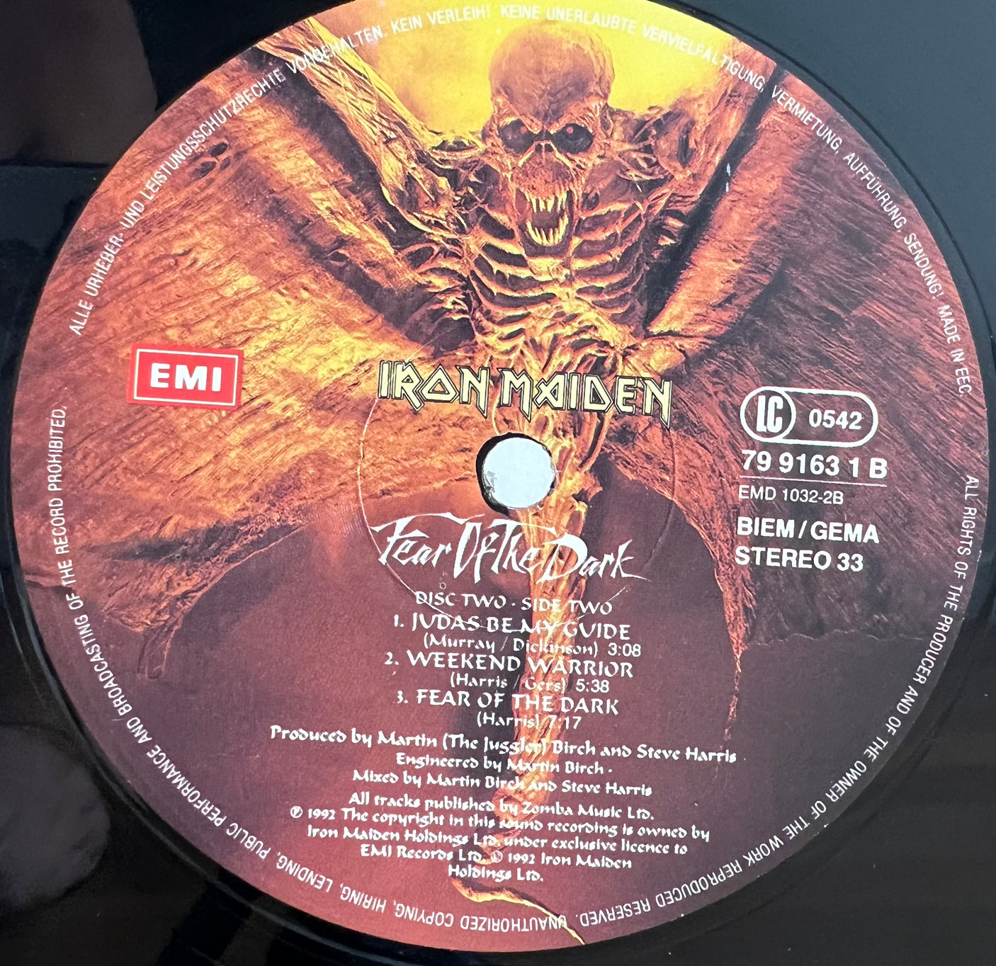 IRON MAIDEN - Fear Of The Dark - USED LP VINYL - VG+/VG+