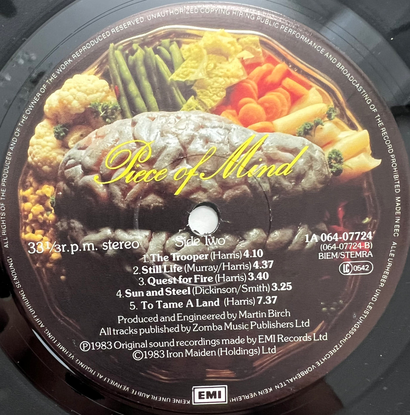 IRON MAIDEN - Piece Of Mind - USED LP VINYL - VG+/VG+