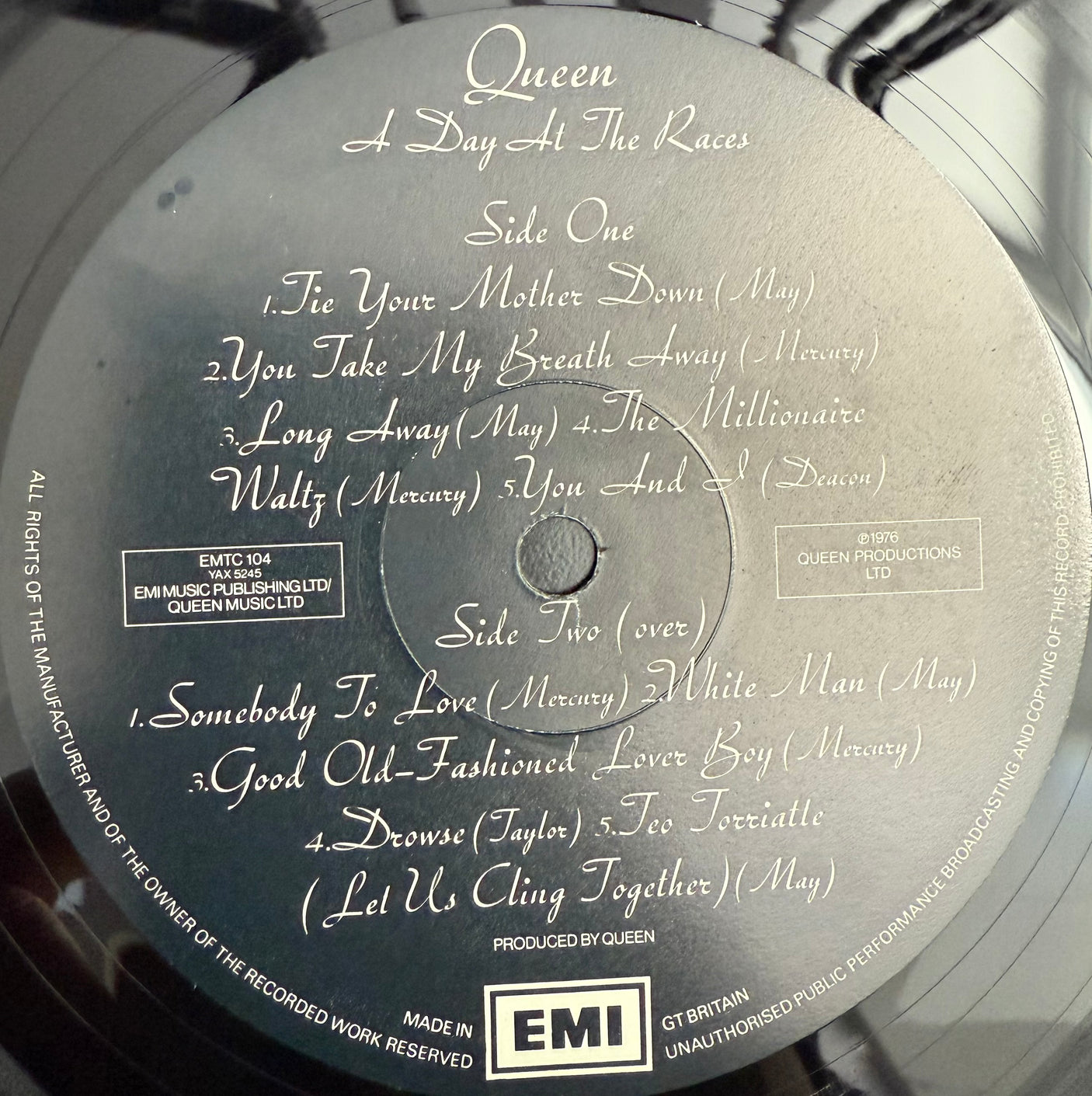 QUEEN - A Day At The Races - USED LP VINYL - ORIGINAL 1976 UK PRESS - VG+/VG+